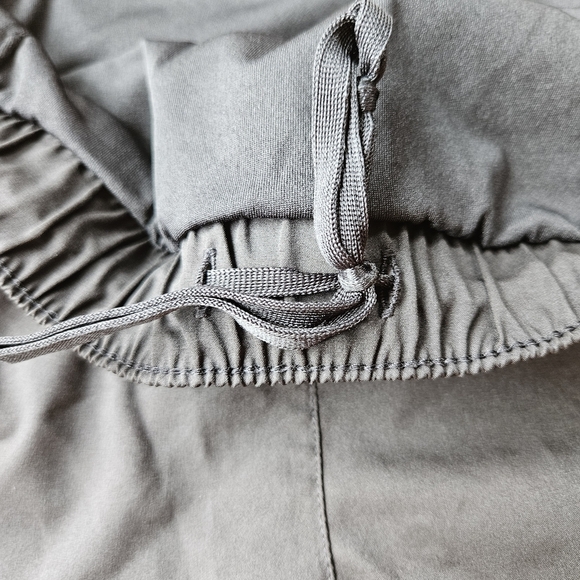 Old Navy Black Athletic Shorts Moisture-Wicking Performance - Picture 4 of 5